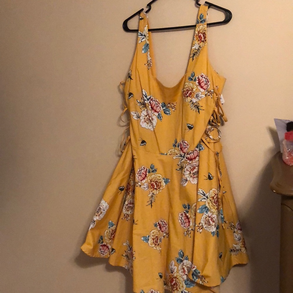 Floral flirty Summer dress